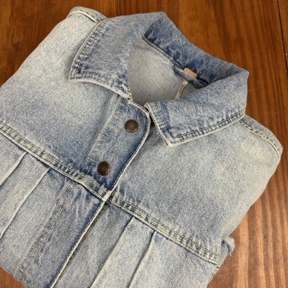 Free People Jackets & Blazers - Free People Dillon Frayed Denim Jean Jacket Jasmine Wash Size Small